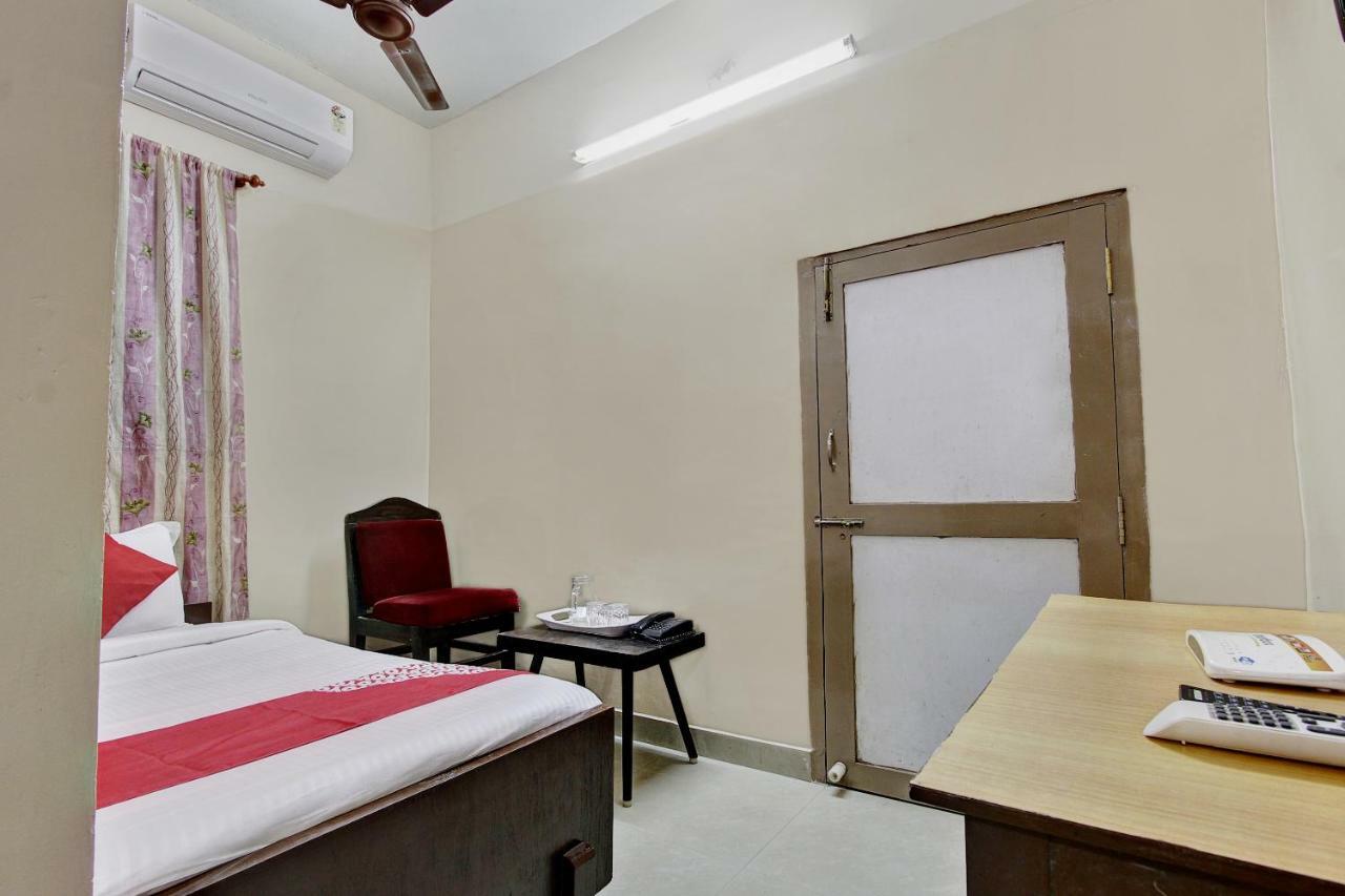 Hôtel Oyo 44419 Syed Park Residency à Tirunelveli Extérieur photo
