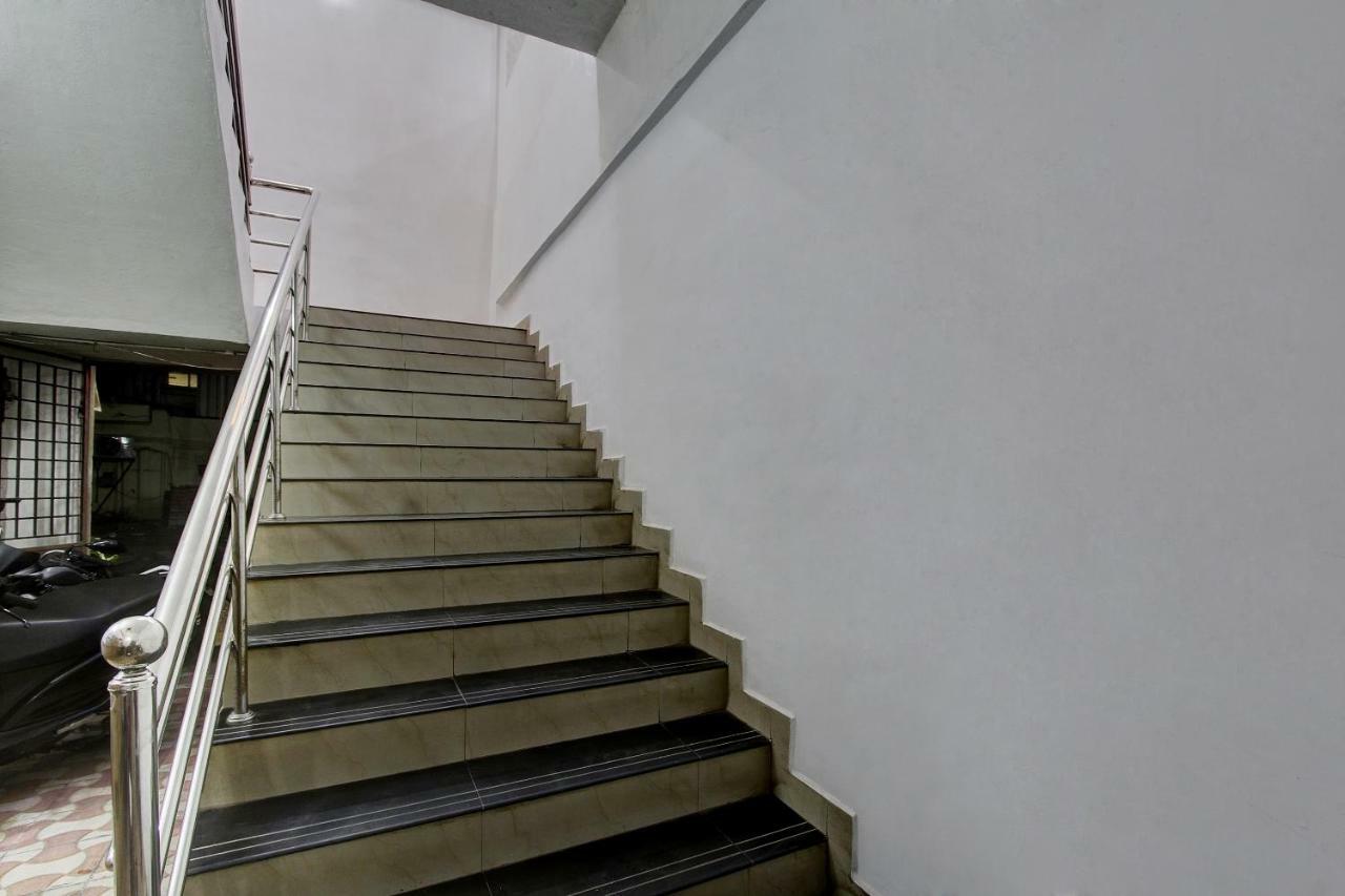 Hôtel Oyo 44419 Syed Park Residency à Tirunelveli Extérieur photo
