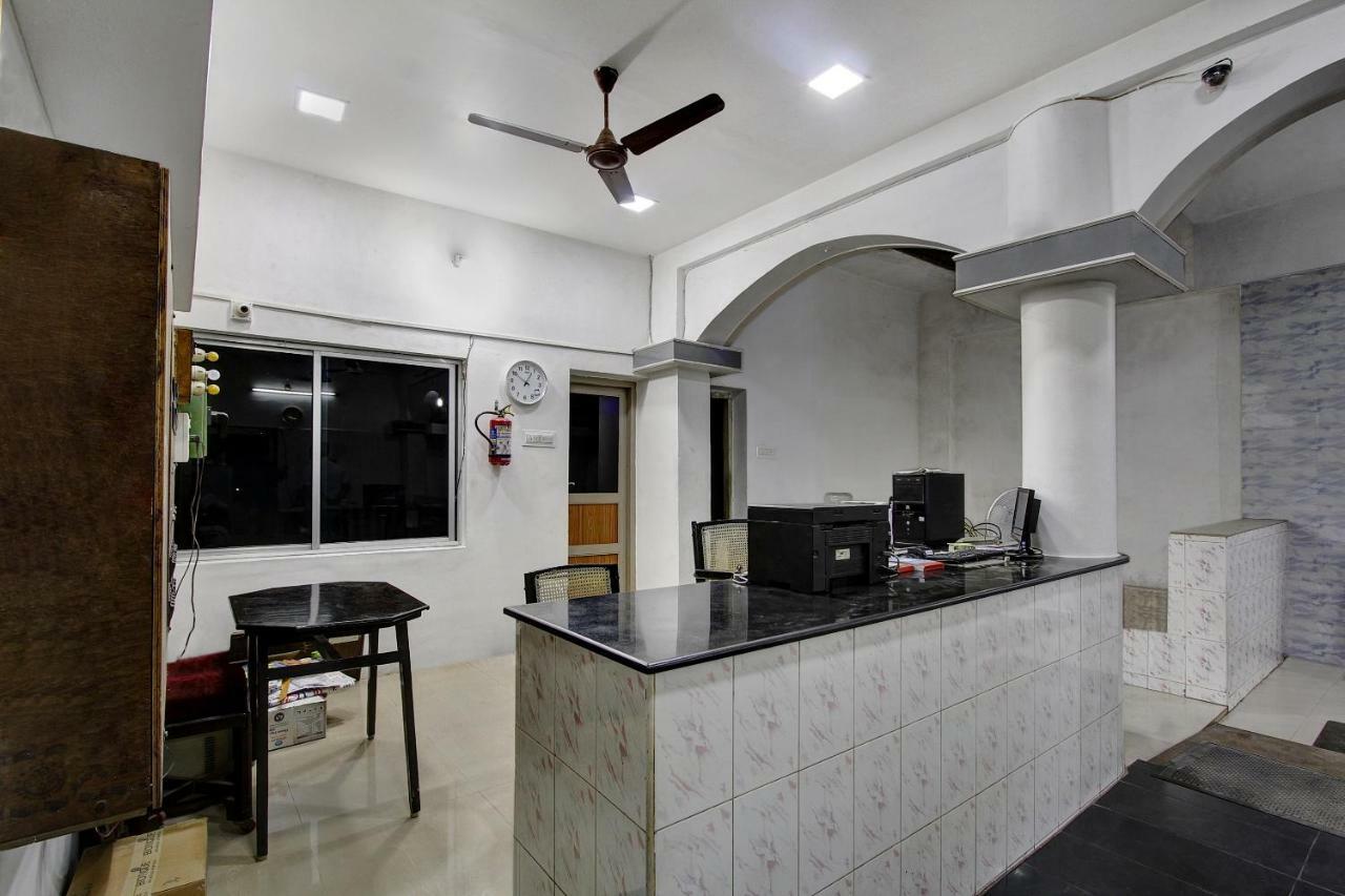 Hôtel Oyo 44419 Syed Park Residency à Tirunelveli Extérieur photo